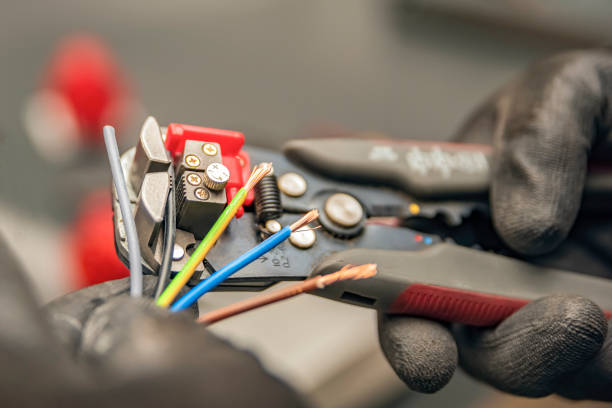 Best Electrical Contractors for Businesses  in Windsor, VA